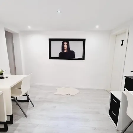 House Center